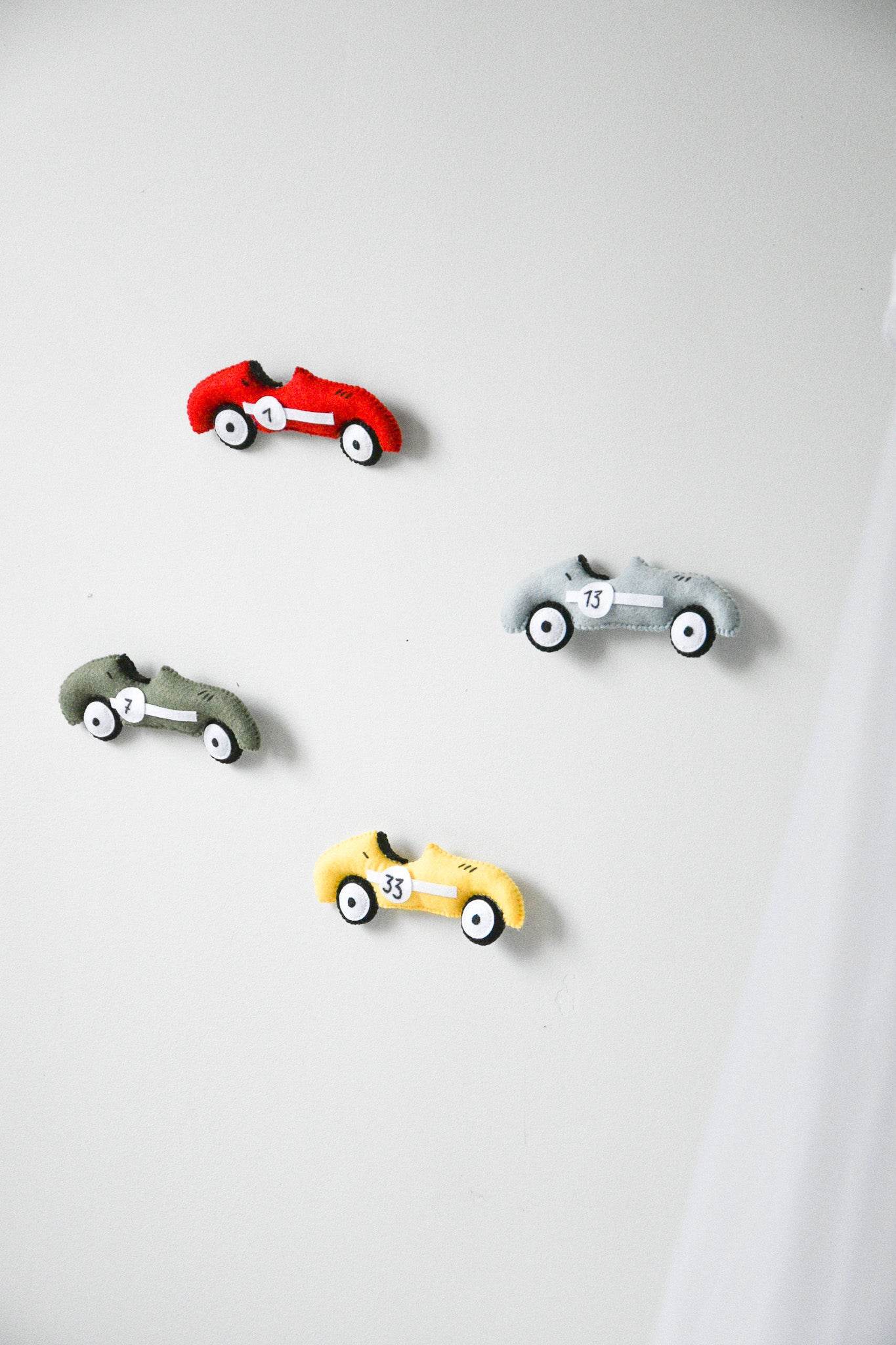 Retro Racing Car wall decoration - Minidreams Decor