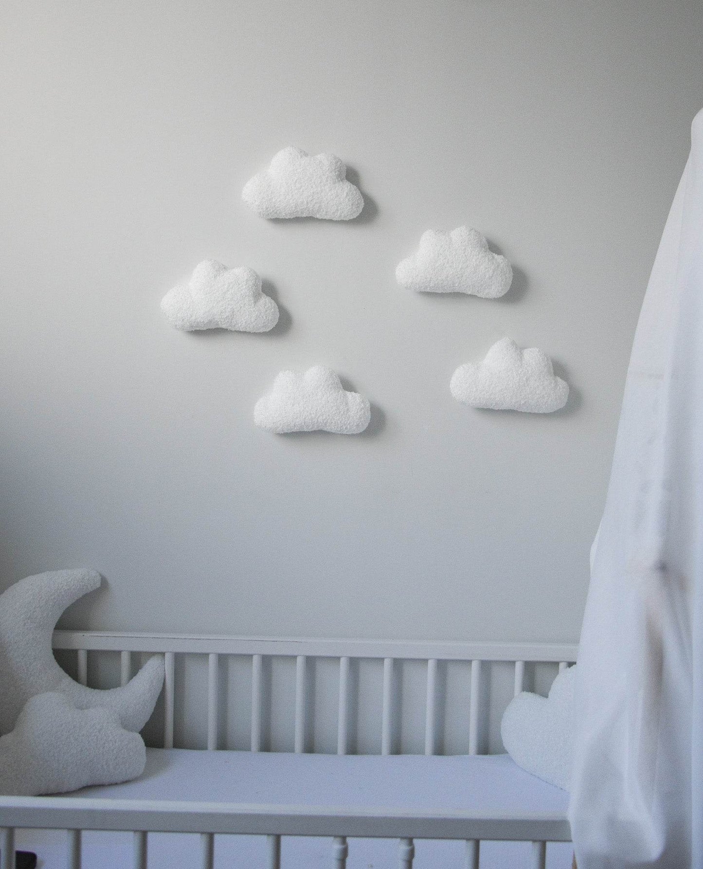 Soft Boucle Clouds wall decoration - Minidreams Decor