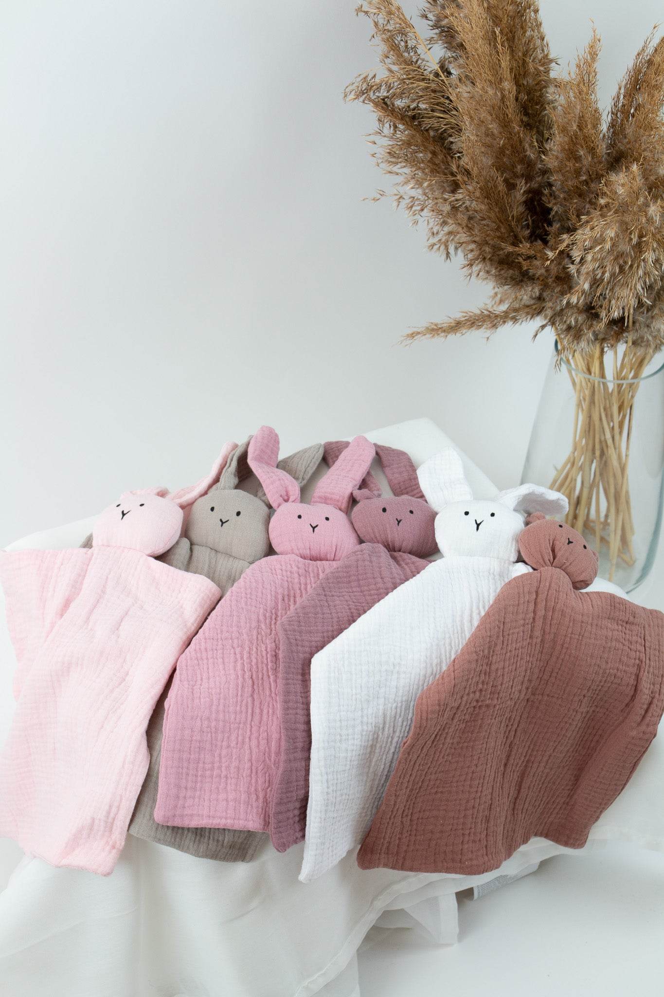 Muslin bunny cuddle blanket - Minidreams Decor