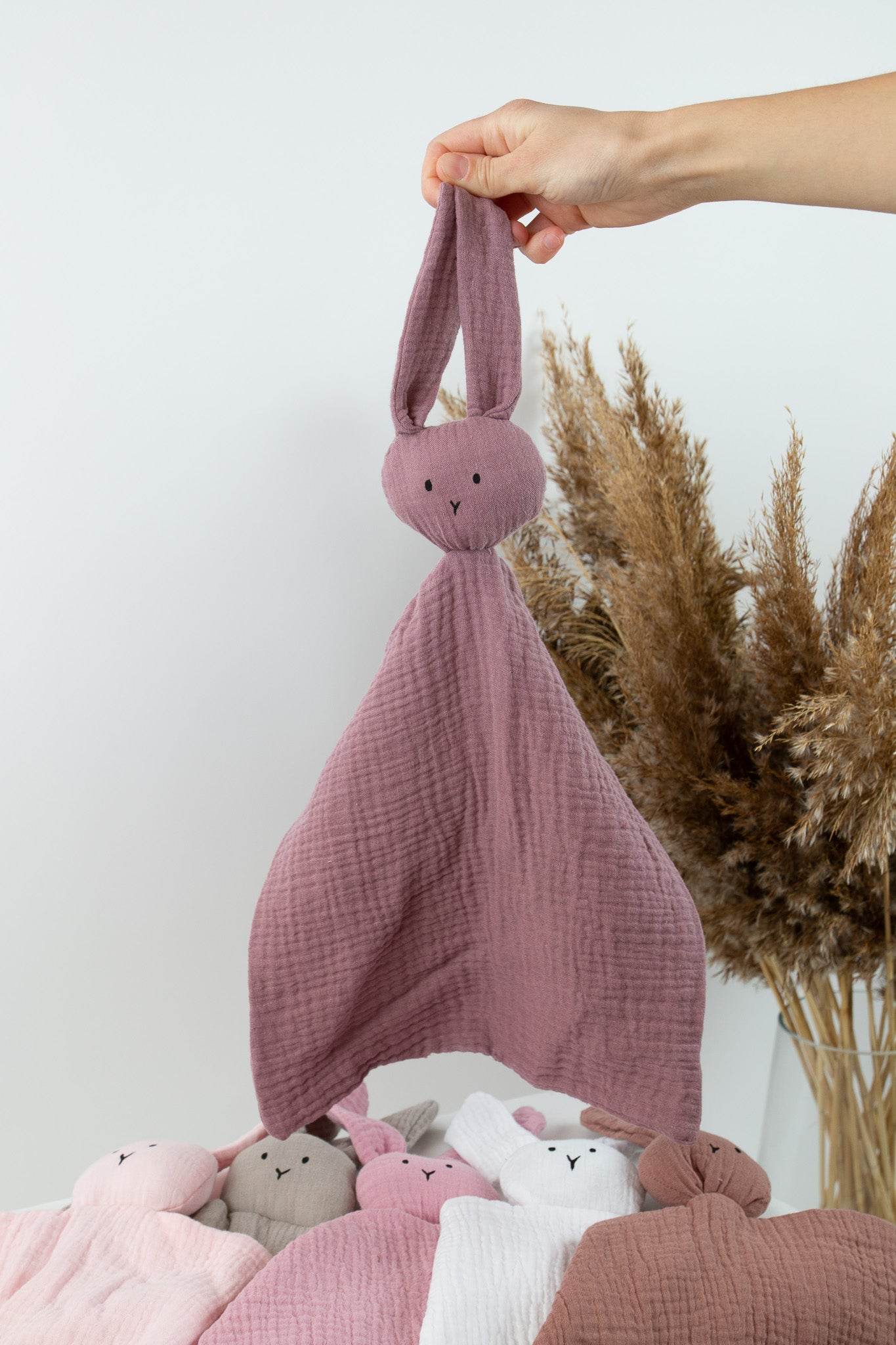 Muslin bunny cuddle blanket - Minidreams Decor