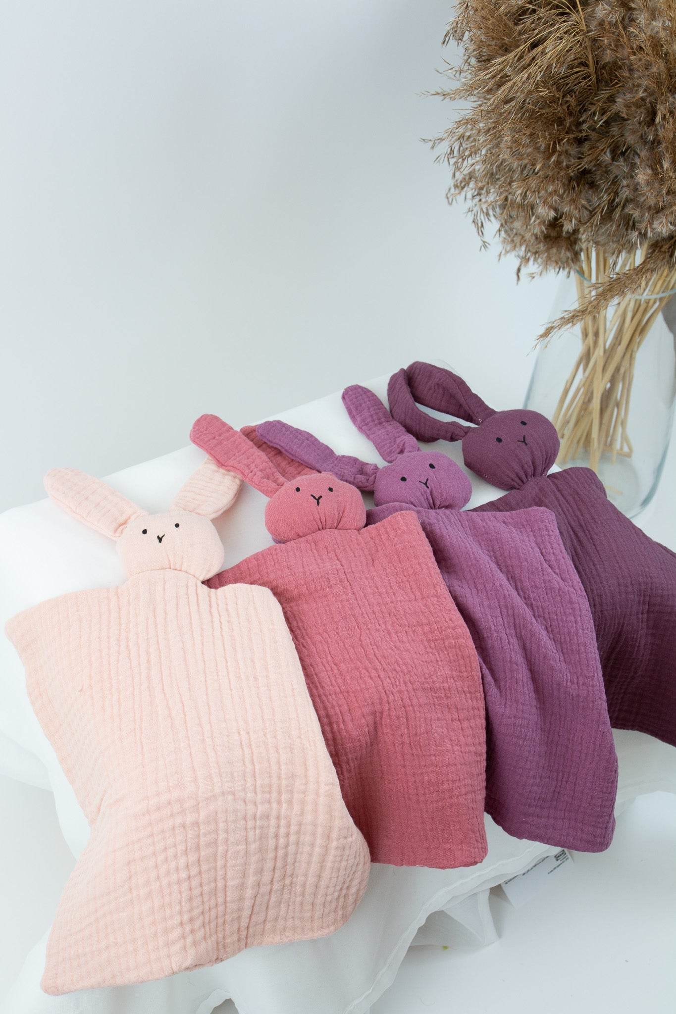 Muslin bunny cuddle blanket - Minidreams Decor