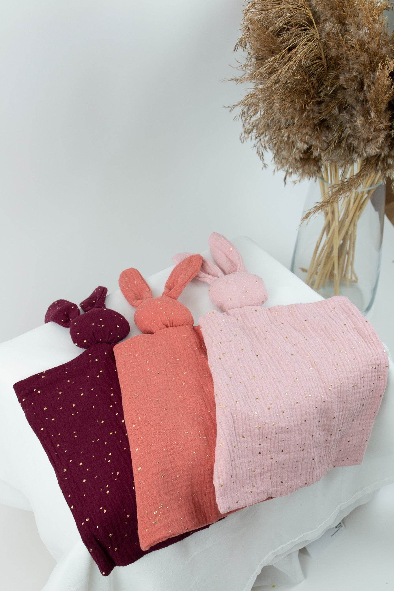 Muslin bunny cuddle blanket - Minidreams Decor