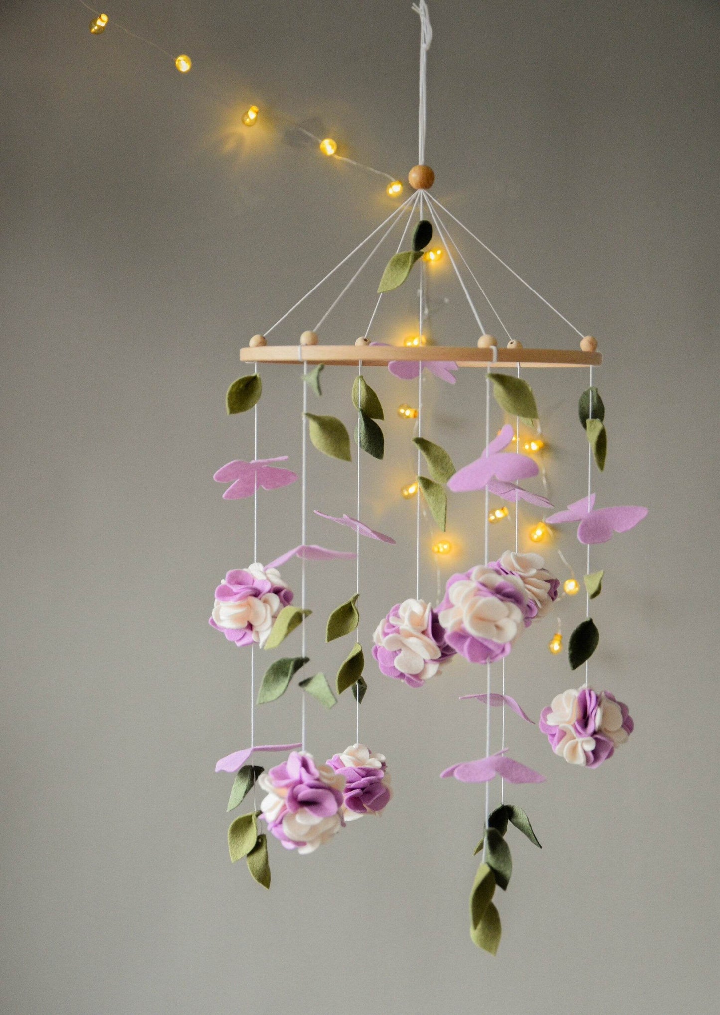 Floral mobile with flower, butterfly and leaves - Minidreams Decor