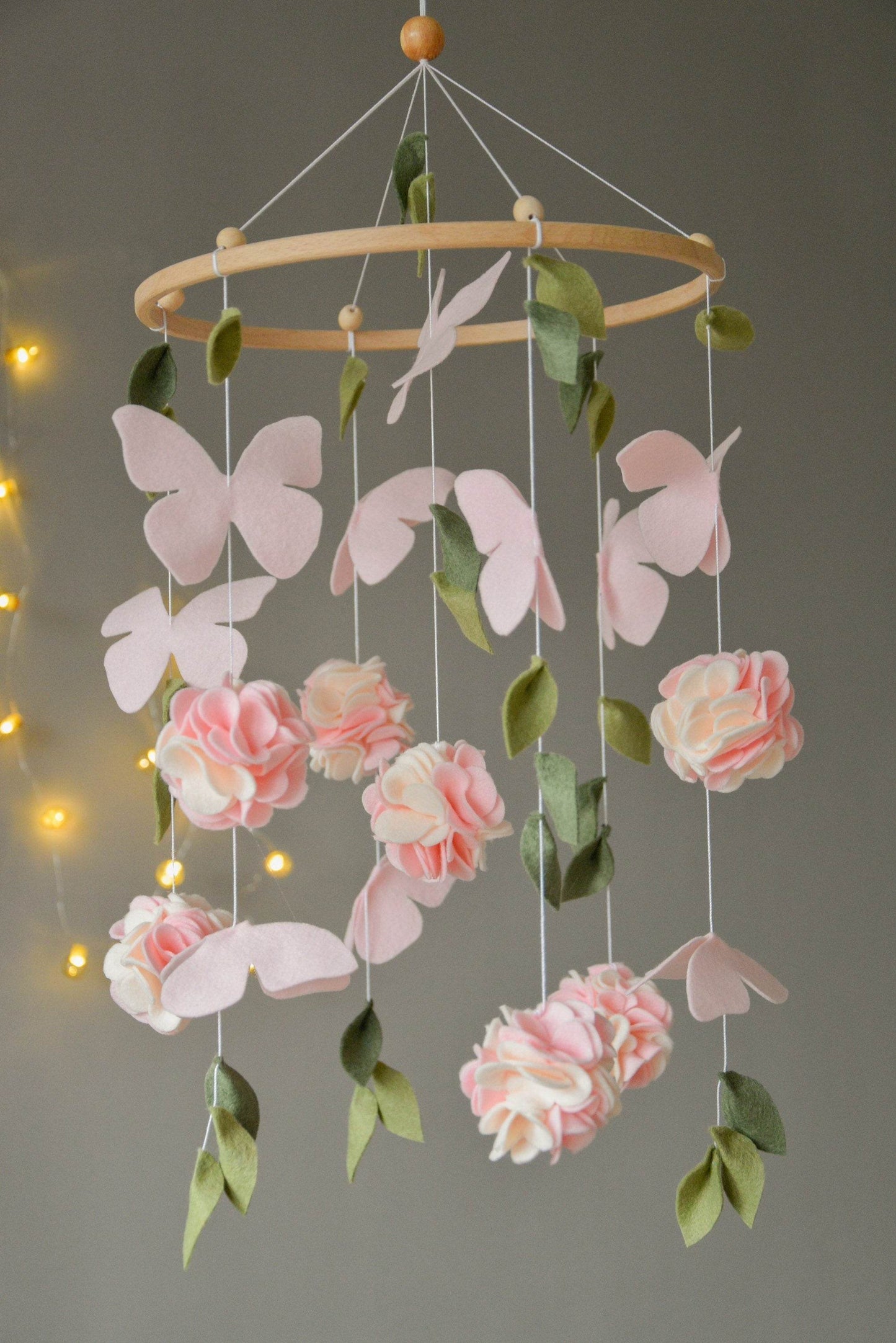 Floral mobile with flower, butterfly and leaves - Minidreams Decor