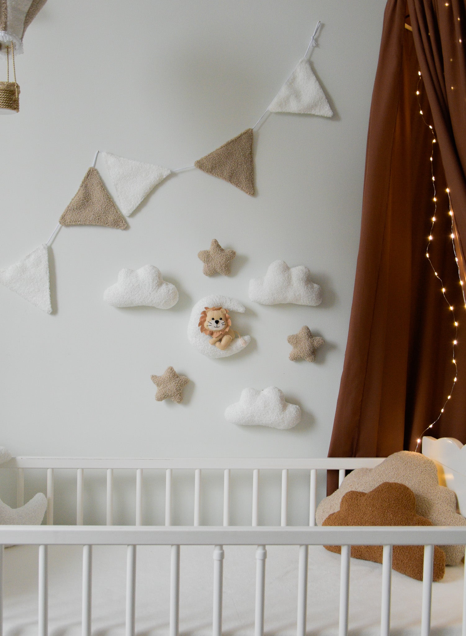 Cute Lion Wall Decor for Adorable Nursery or Playroom Decoration