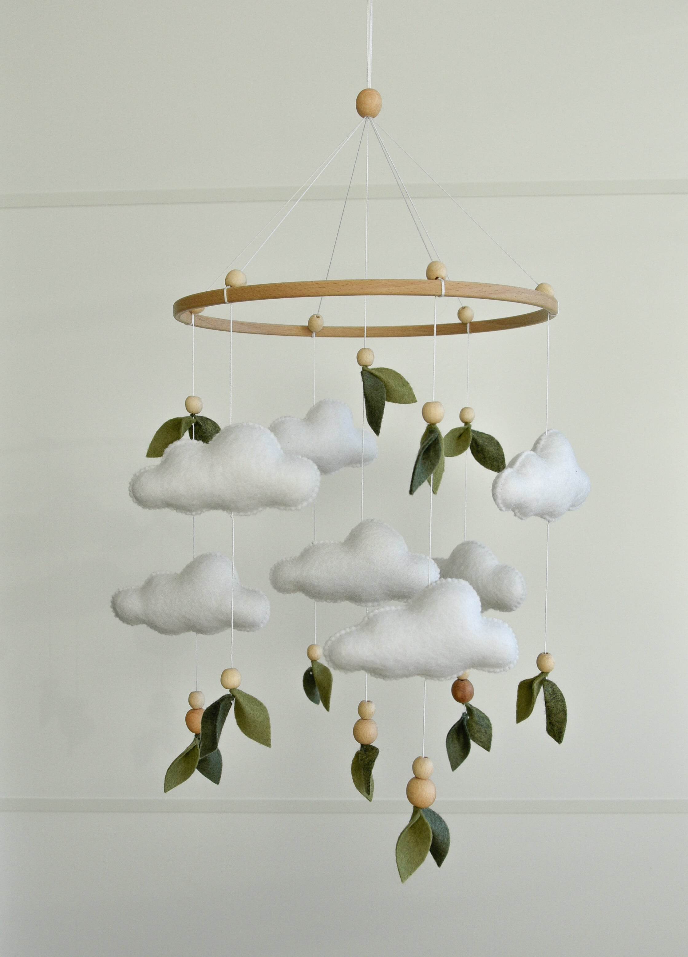 Floral mobile with leaves wooden beads and clouds - Minidreams Decor