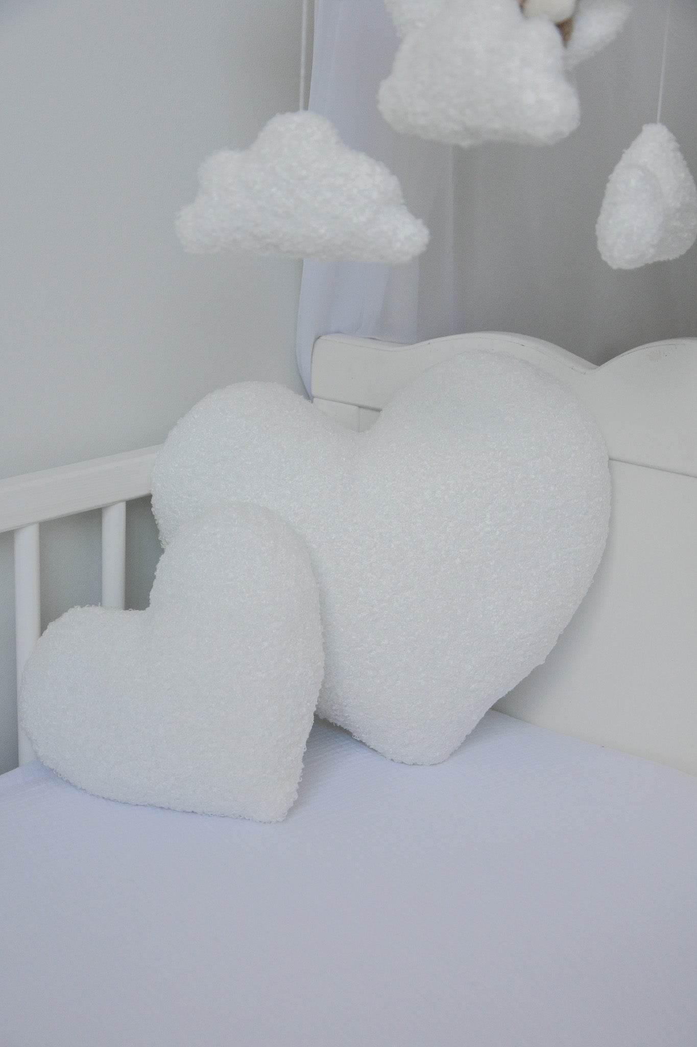 Boucle heart pillow - Minidreams Decor