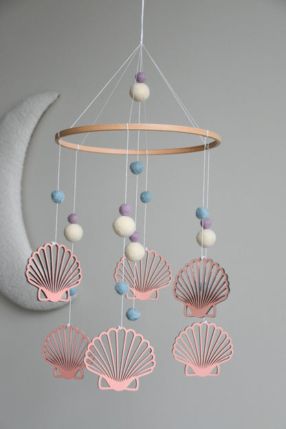 Seashell baby nursery mobile