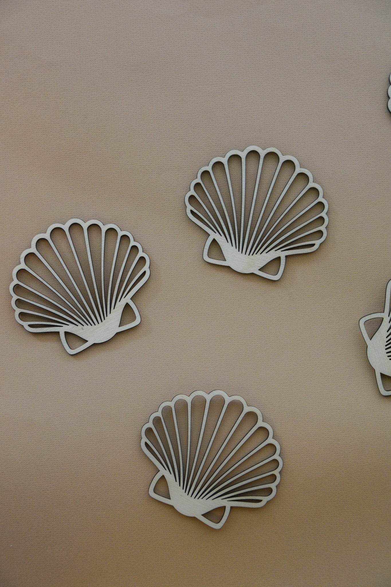 Wooden Scallop Seashell for Crafts - Natural wood Laser Cut - Wall Decorations - Minidreams Decor