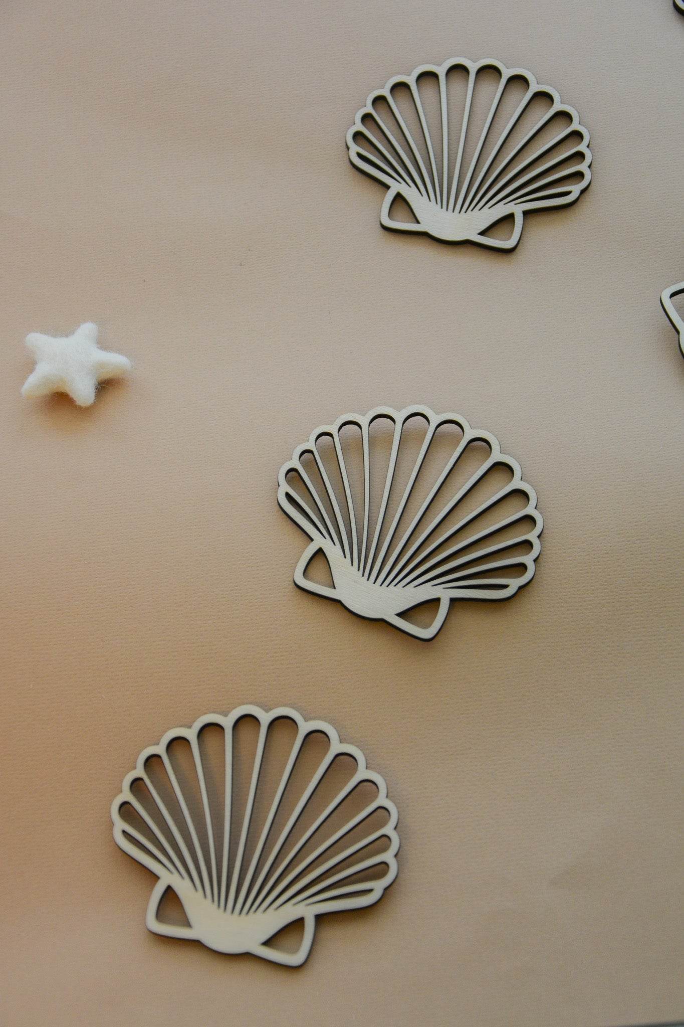Wooden Scallop Seashell for Crafts - Natural wood Laser Cut - Wall Decorations - Minidreams Decor
