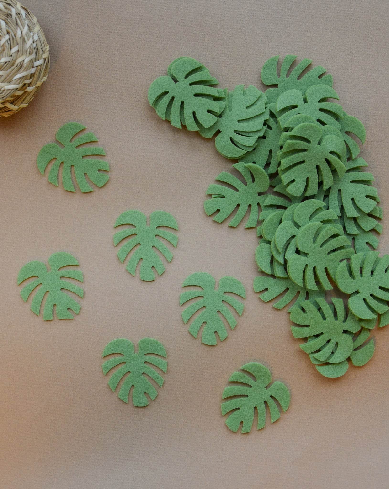 Tropical leaves - Pack of 10 leaves - Monstera Leaf - Laser Cut - Minidreams Decor