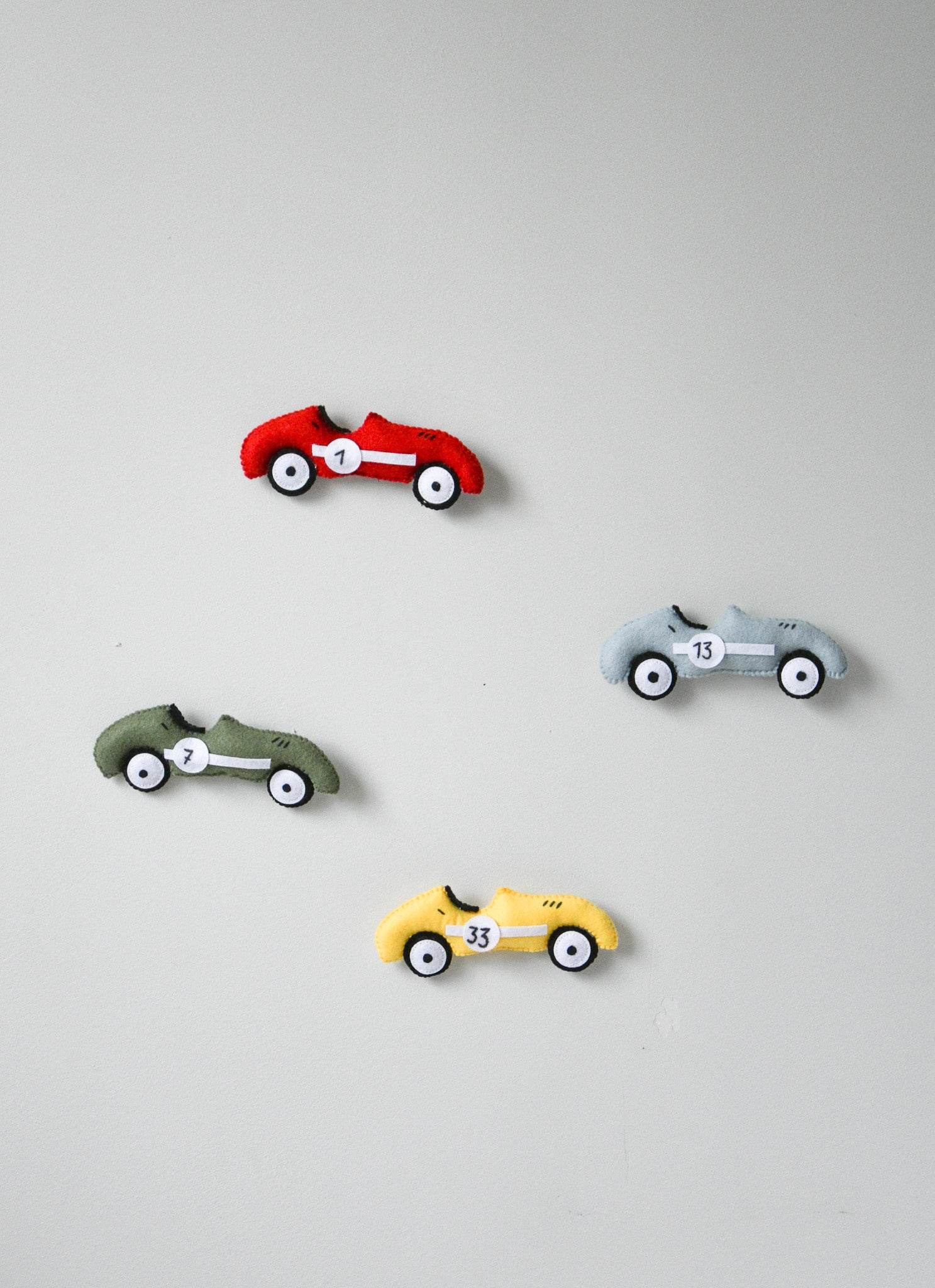 Retro Racing Car wall decoration - Minidreams Decor