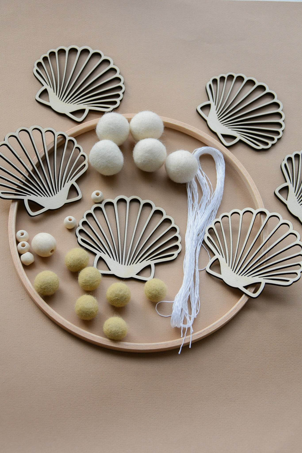 DIY Make your own seashell baby mobile - Minidreams Decor