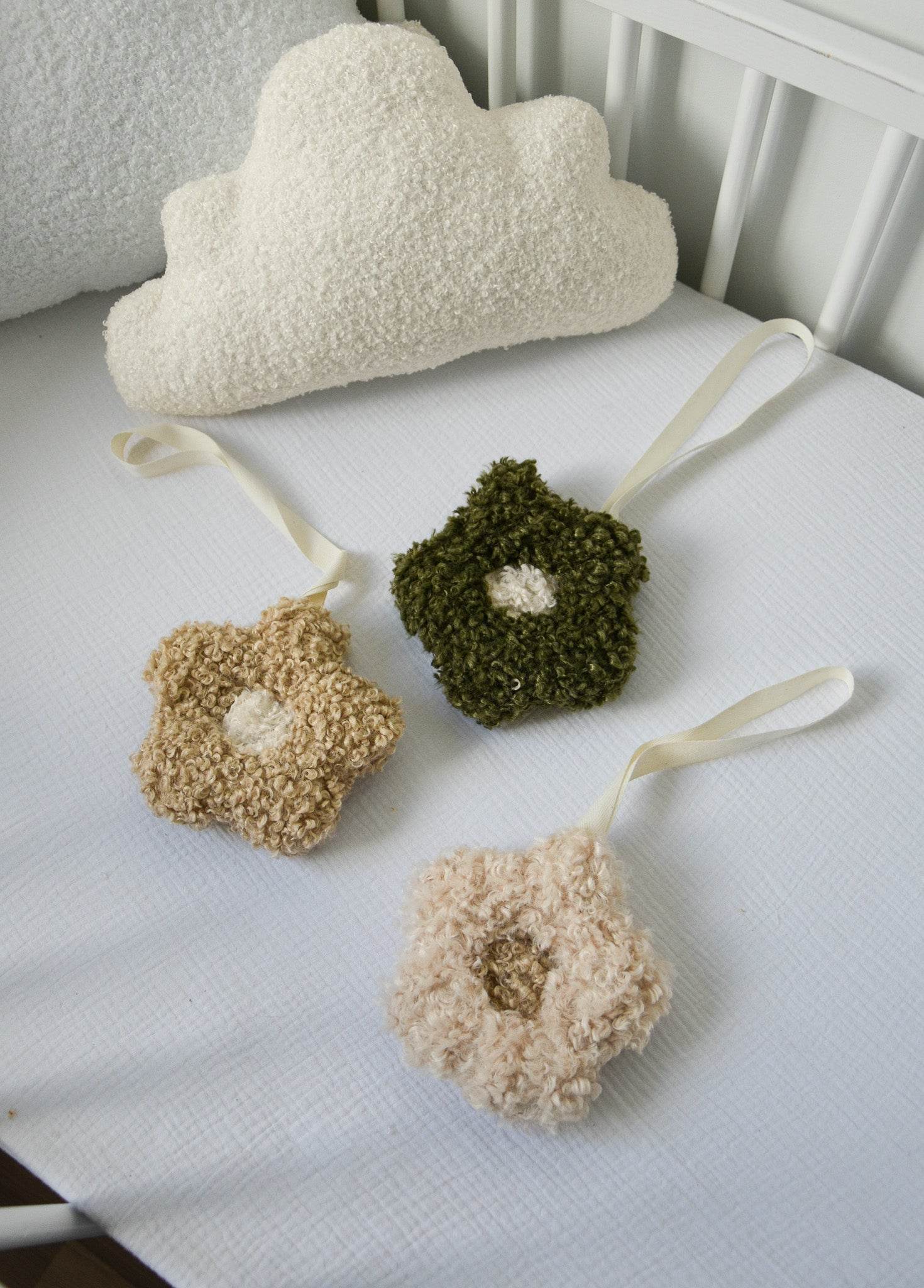 Boucle Flower Teddy Pacifier - Minidreams Decor