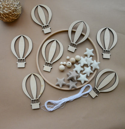 DIY Make your own air balloons baby mobile