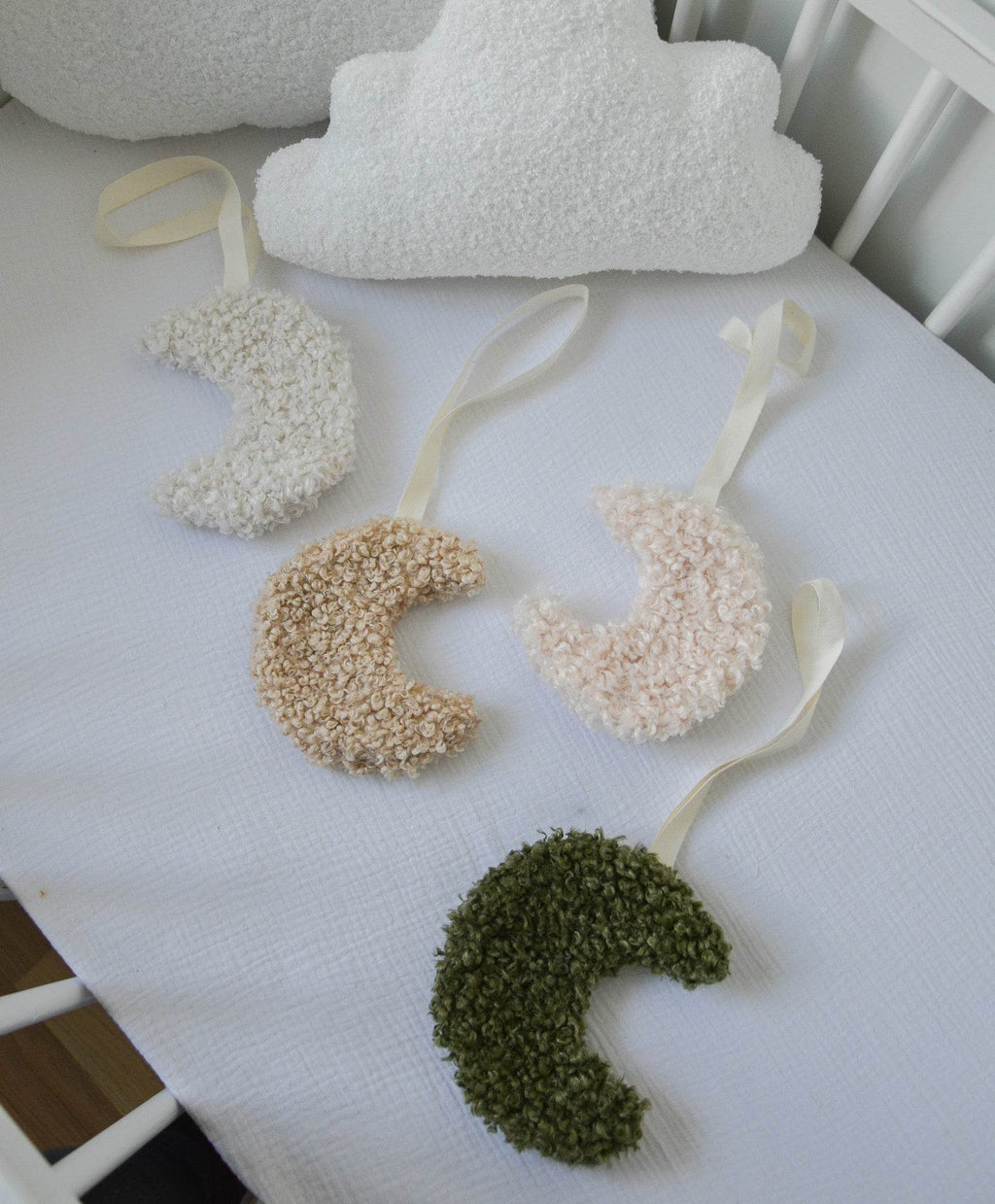 Boucle Moon Teddy Pacifier - Minidreams Decor