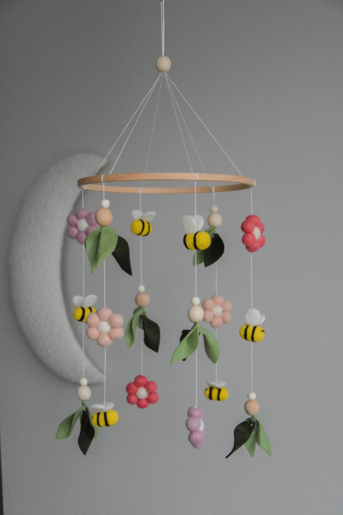 Floral-Themed Bees & Flowers Baby crib Mobile - Minidreams Decor
