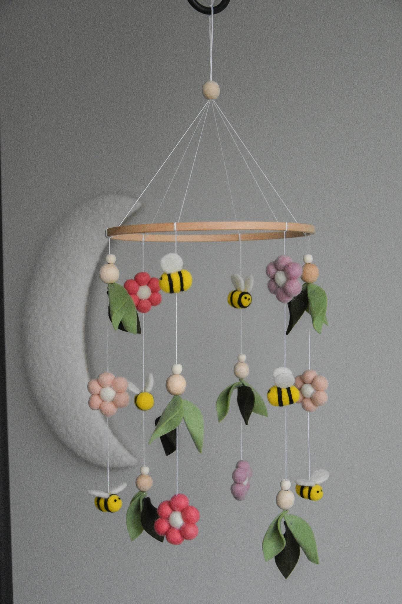 Floral-Themed Bees & Flowers Baby crib Mobile - Minidreams Decor