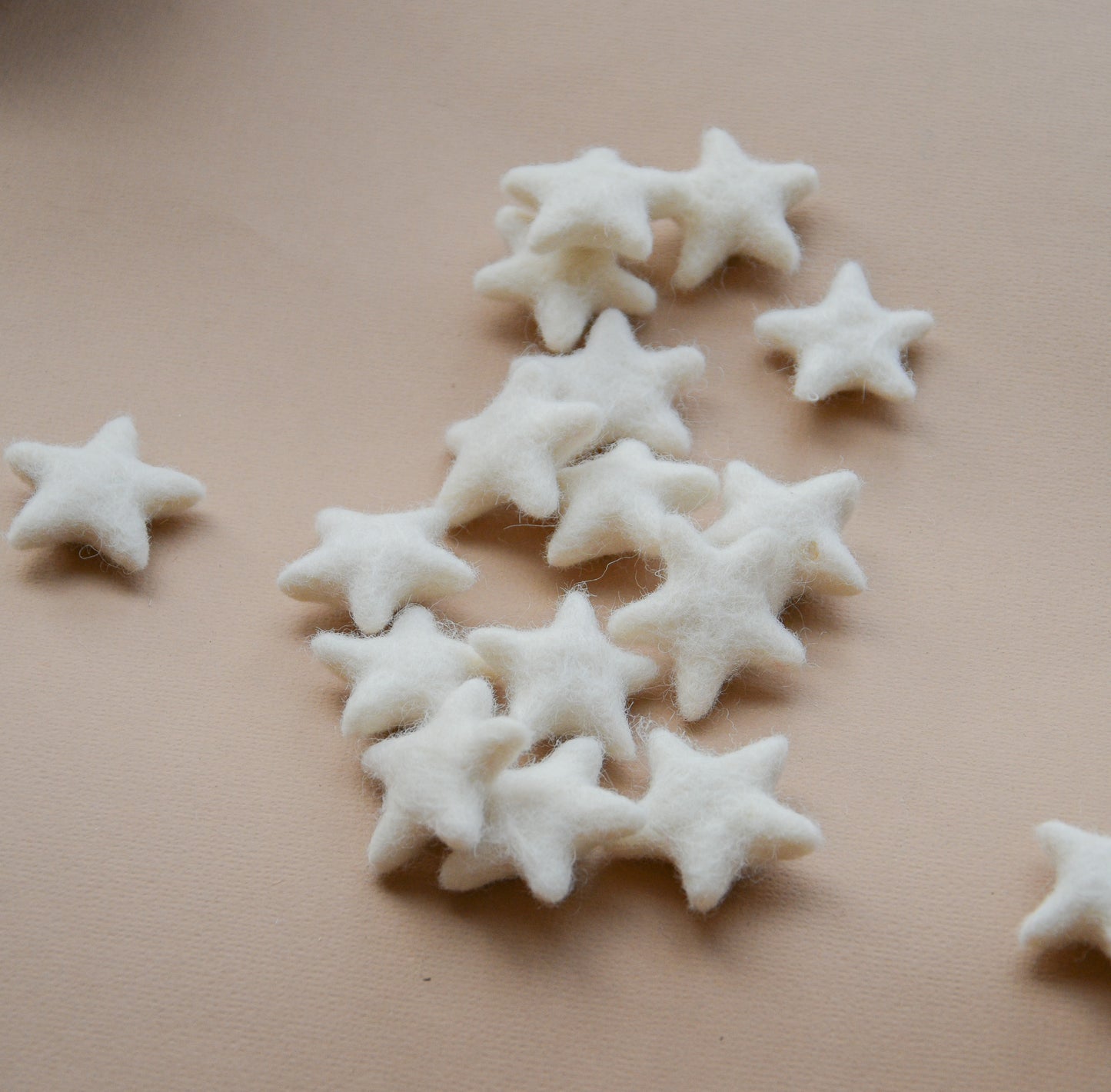 35mm 100% Wool Felt Stars - Set of 10 pcs -  93 different colors