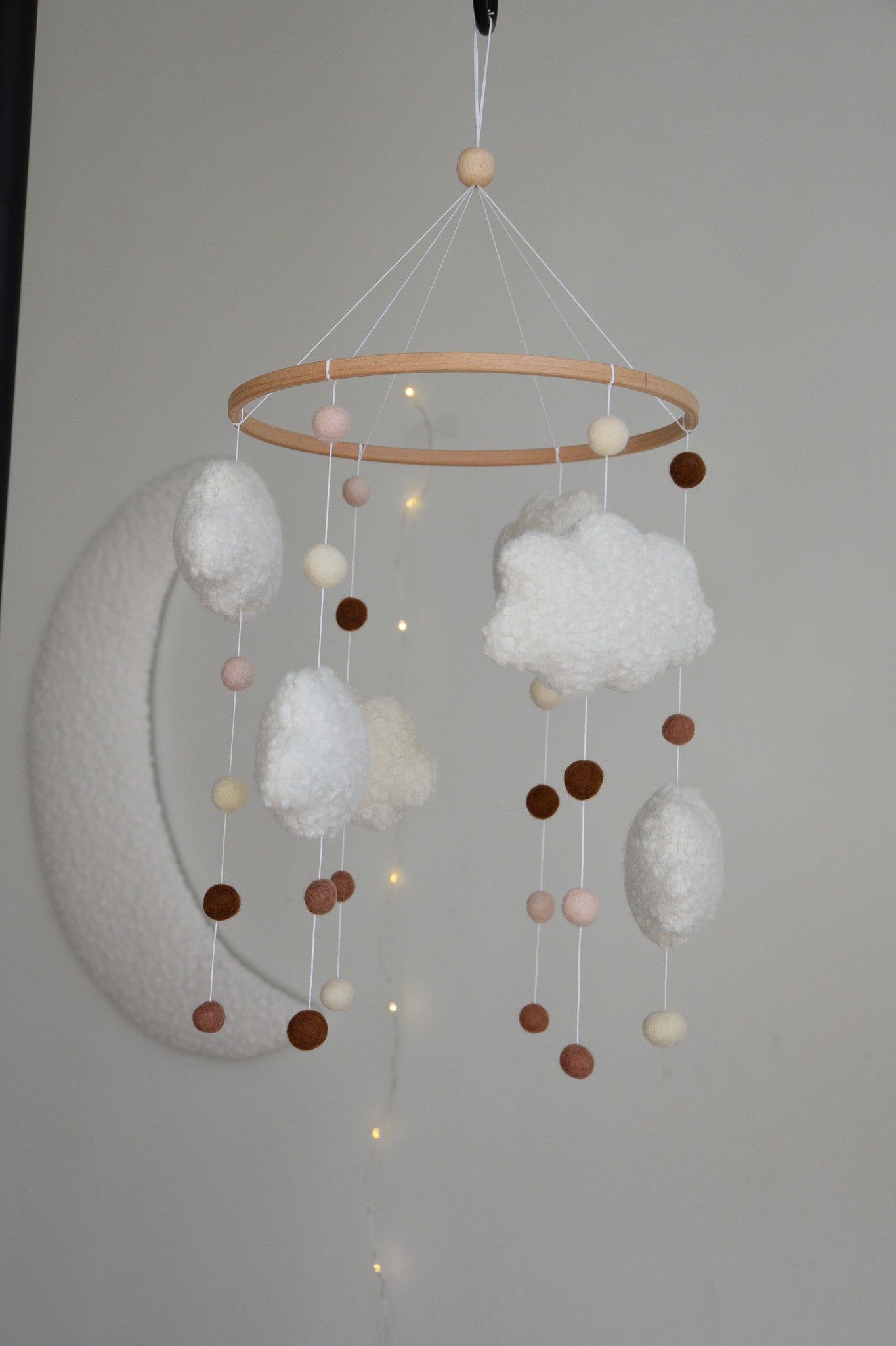Boucle Clouds and Balls Baby crib Mobile