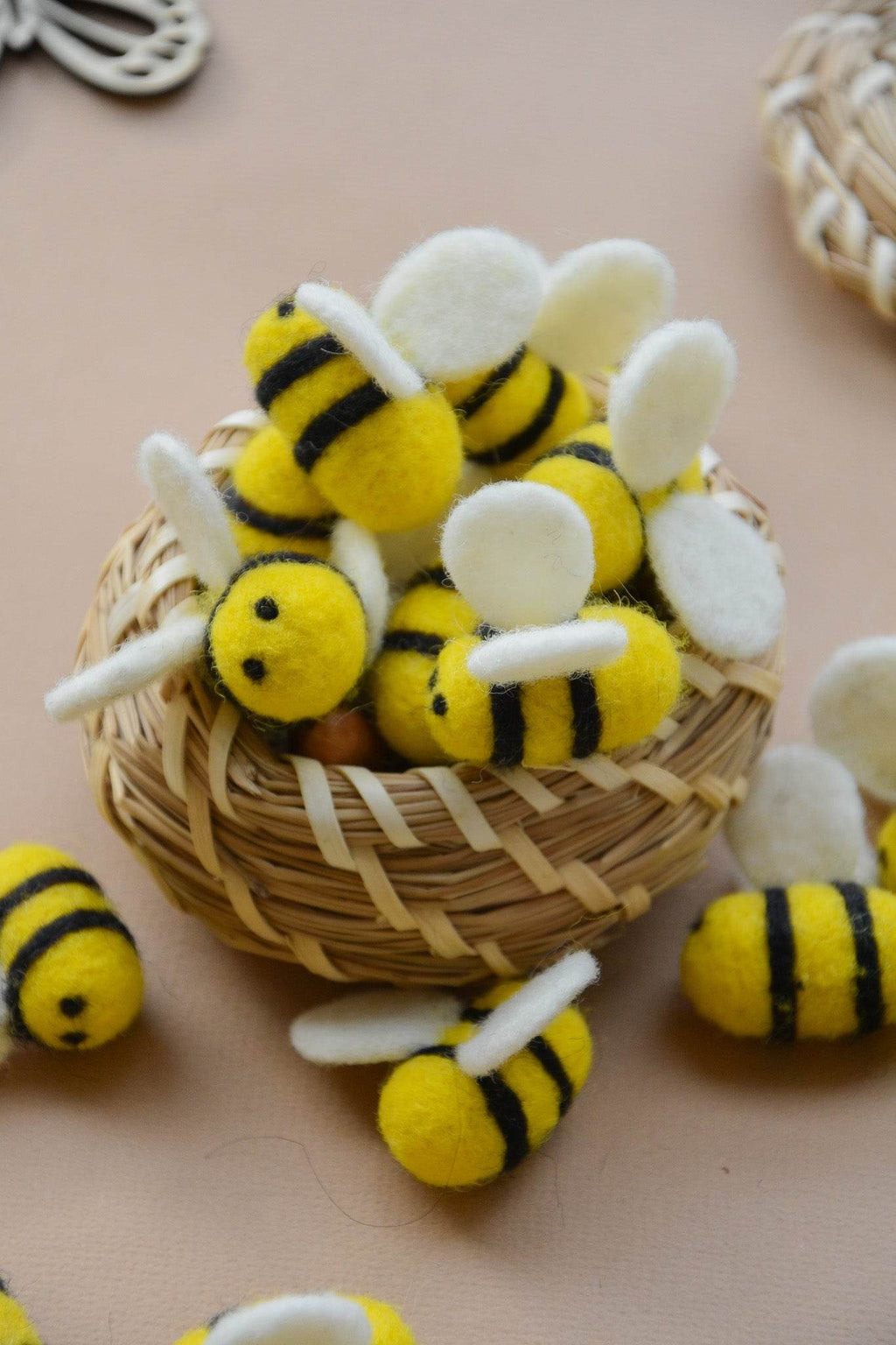 Hand Felted Bees - Minidreams Decor