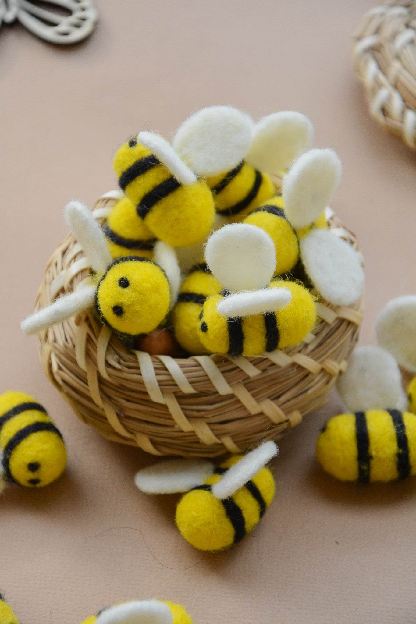 Hand Felted Bees - Minidreams Decor