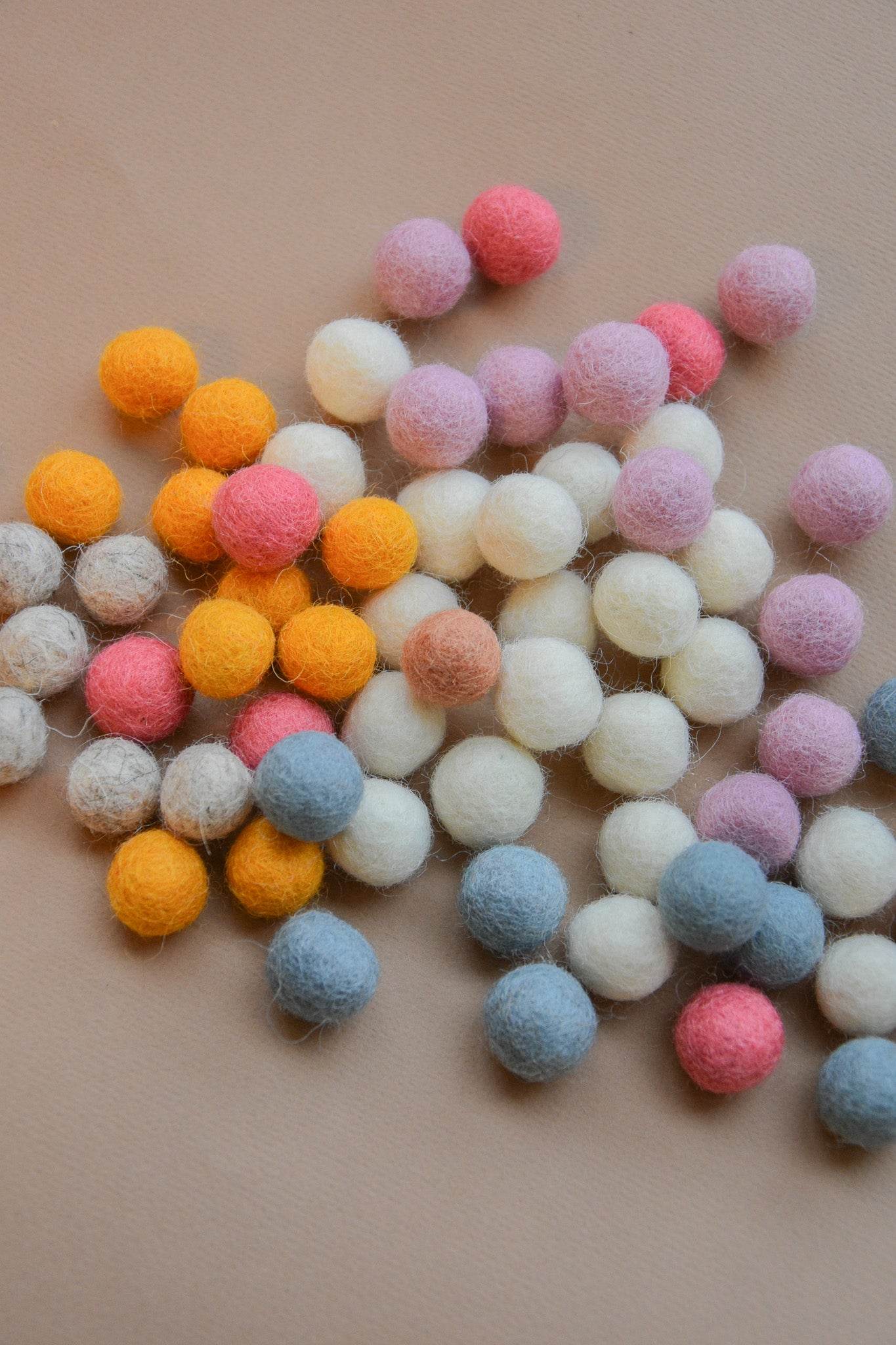 30mm/3cm 100% Wool Felt Beads - Minidreams Decor