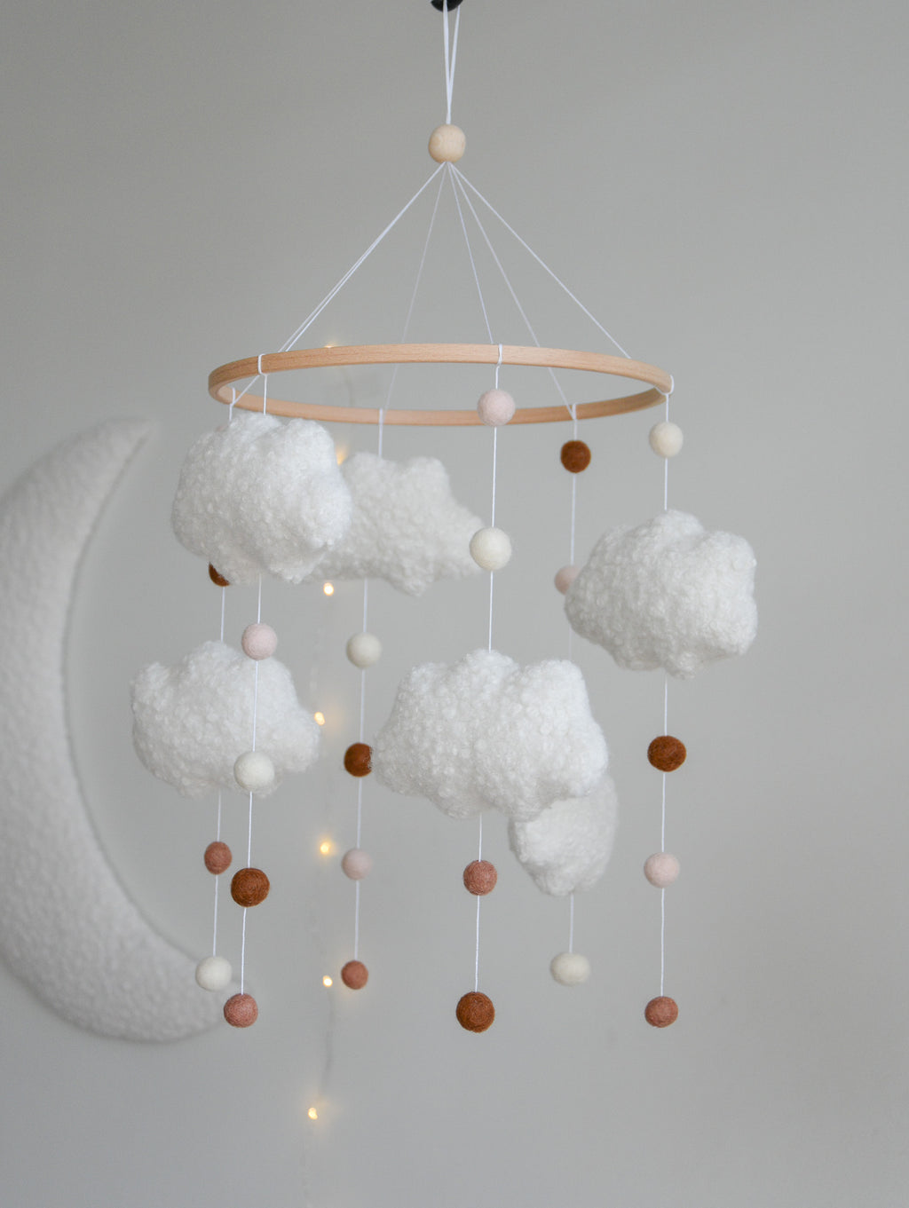 Boucle Clouds and Balls Baby crib Mobile
