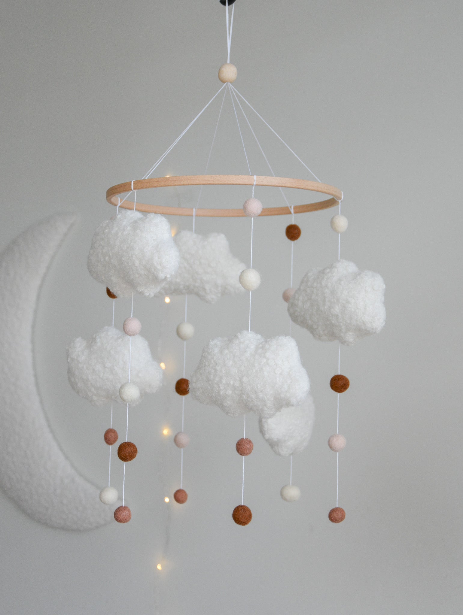 Boucle Clouds and Balls Baby crib Mobile