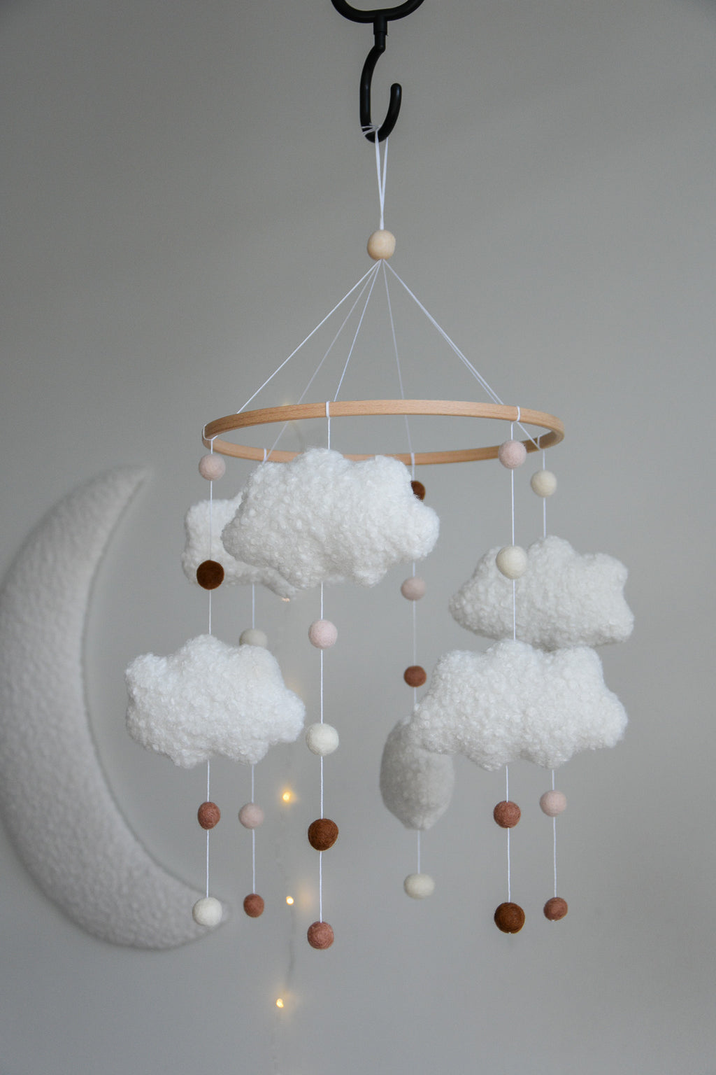 Boucle Clouds and Balls Baby crib Mobile