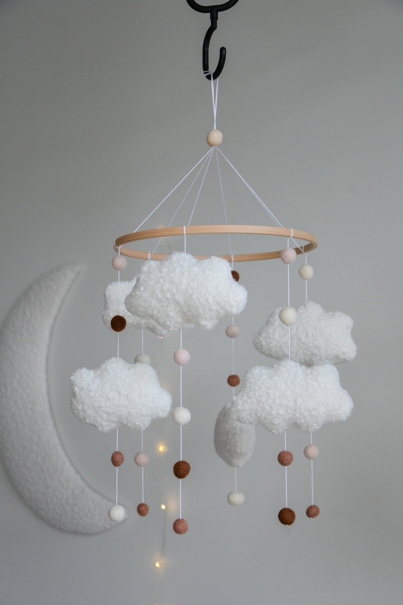 Boucle Clouds and Balls Baby crib Mobile