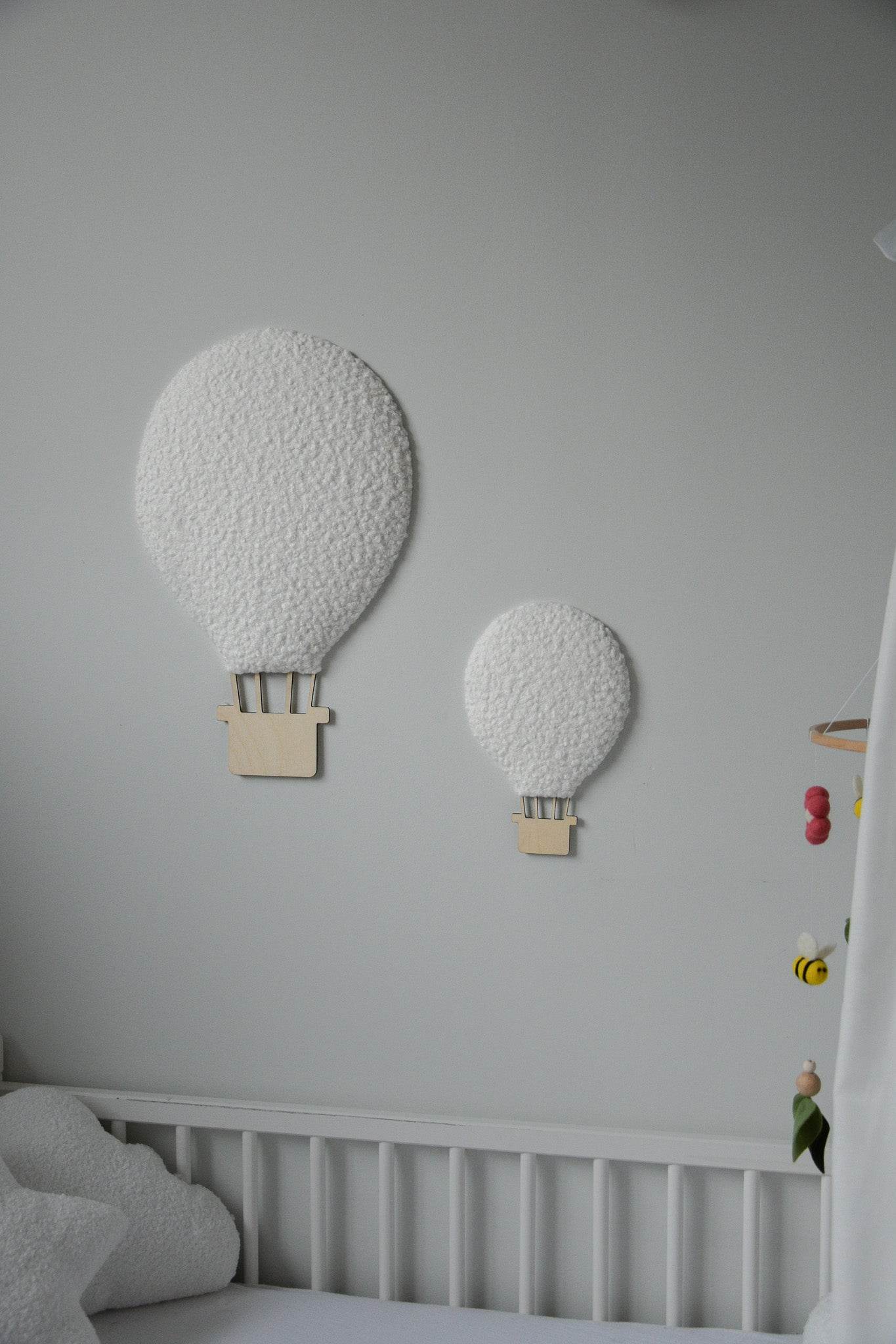 Boucle hot air balloon wall decor - Minidreams Decor