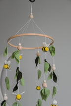 Floral-Themed Bees Baby crib Mobile - Minidreams Decor