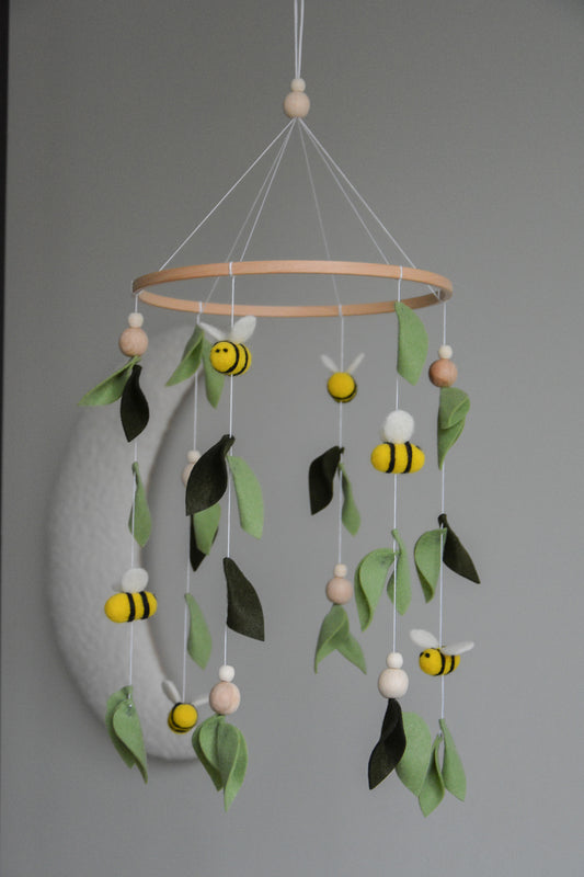 Floral-Themed Bees Baby crib Mobile