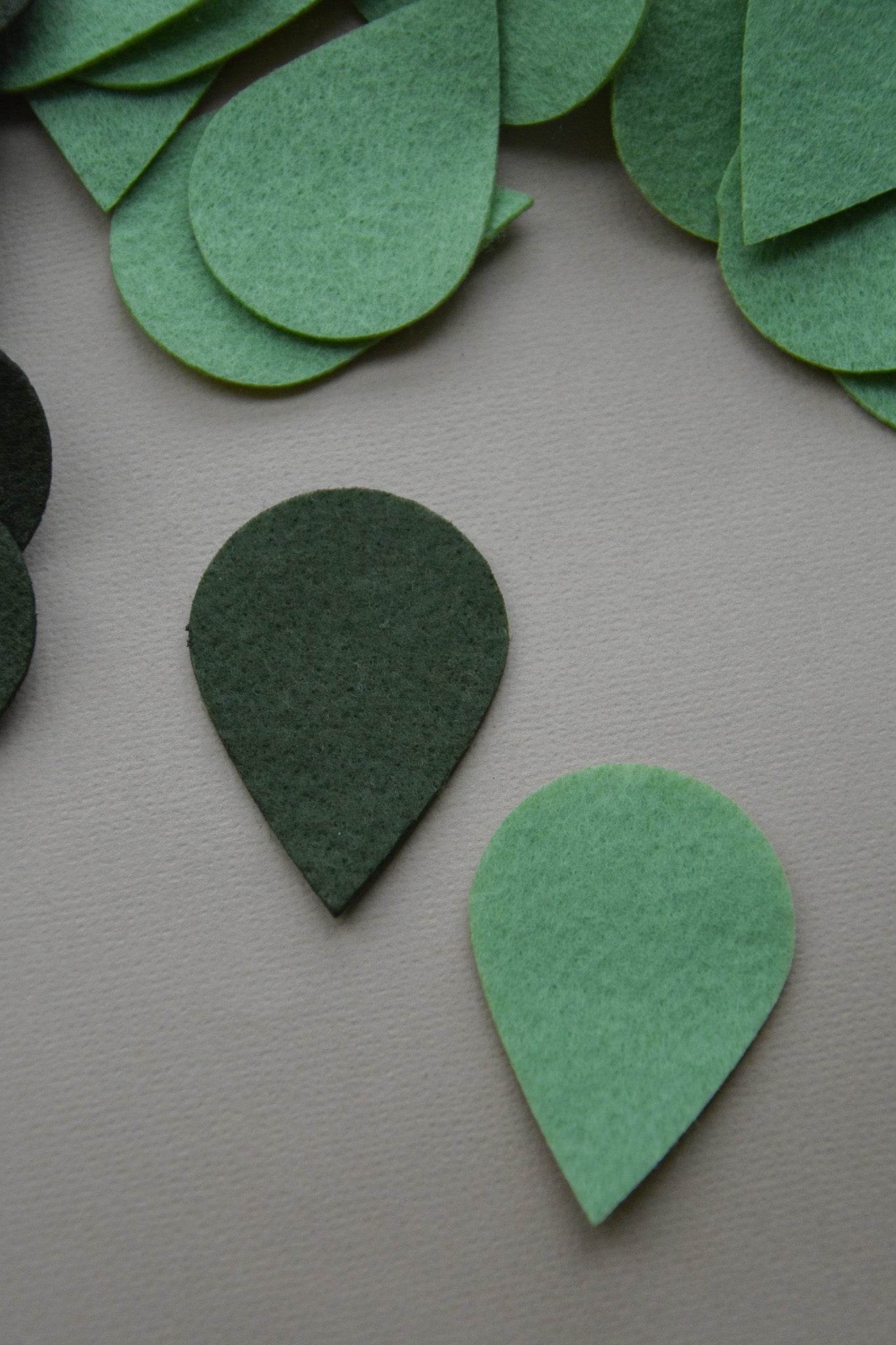 Forest style leaves - Pack of 10 leaves - Fall Leaf - Laser Cut - Minidreams Decor