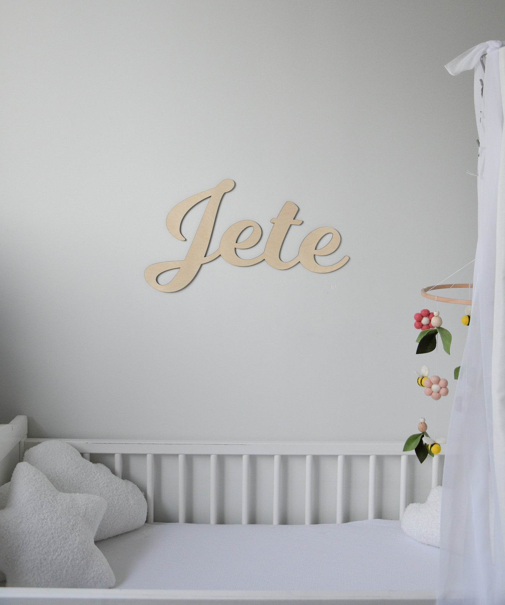 Custom Wooden Name Sign for Nursery - Minidreams Decor