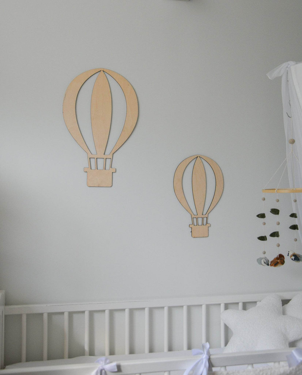 Wooden hot air balloon wall decor - Minidreams Decor