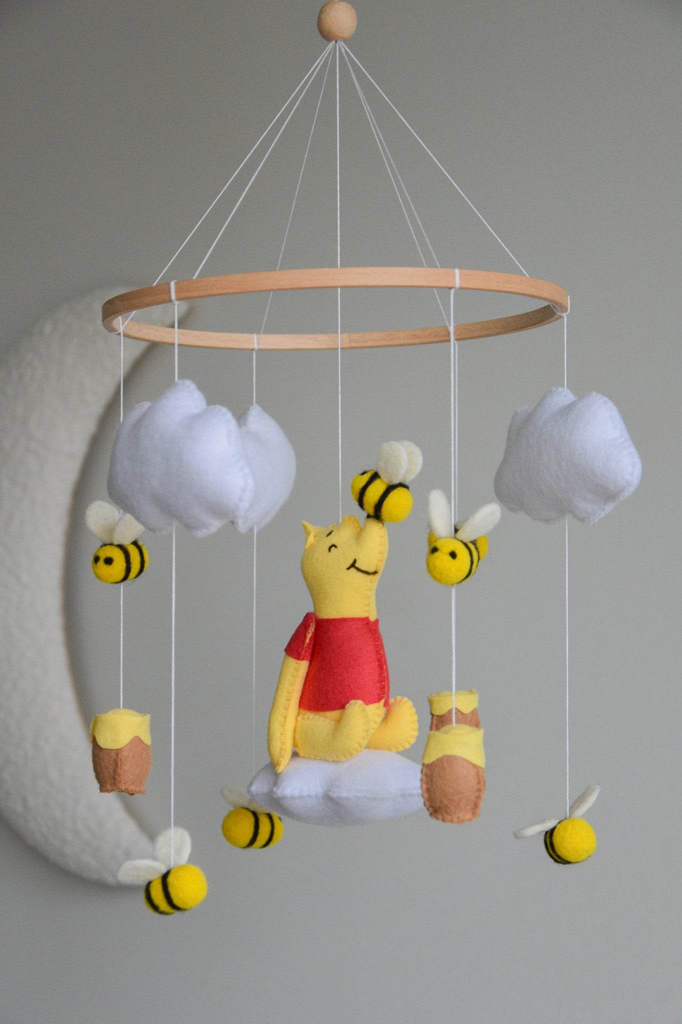 Winnie the Pooh-Themed Floral Baby crib Mobile - Minidreams Decor