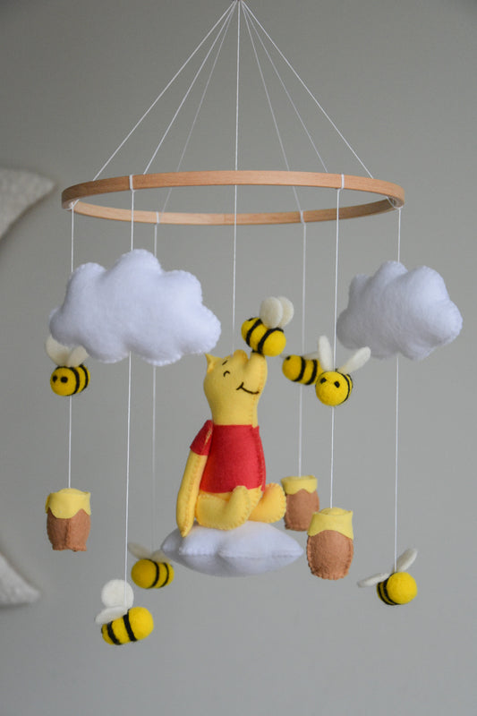 Winnie the Pooh-Themed Floral Baby crib Mobile