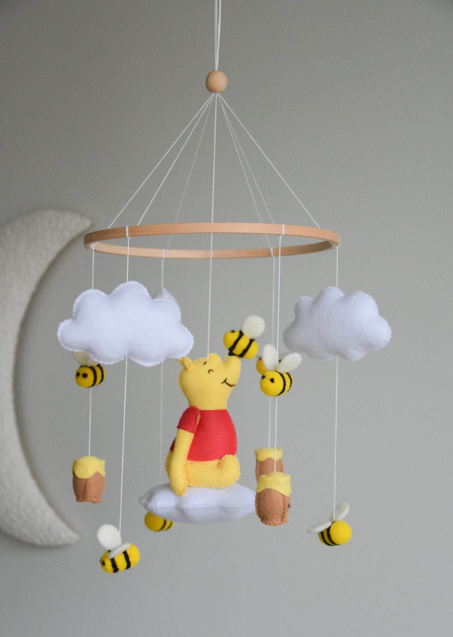 Winnie the Pooh-Themed Floral Baby crib Mobile - Minidreams Decor
