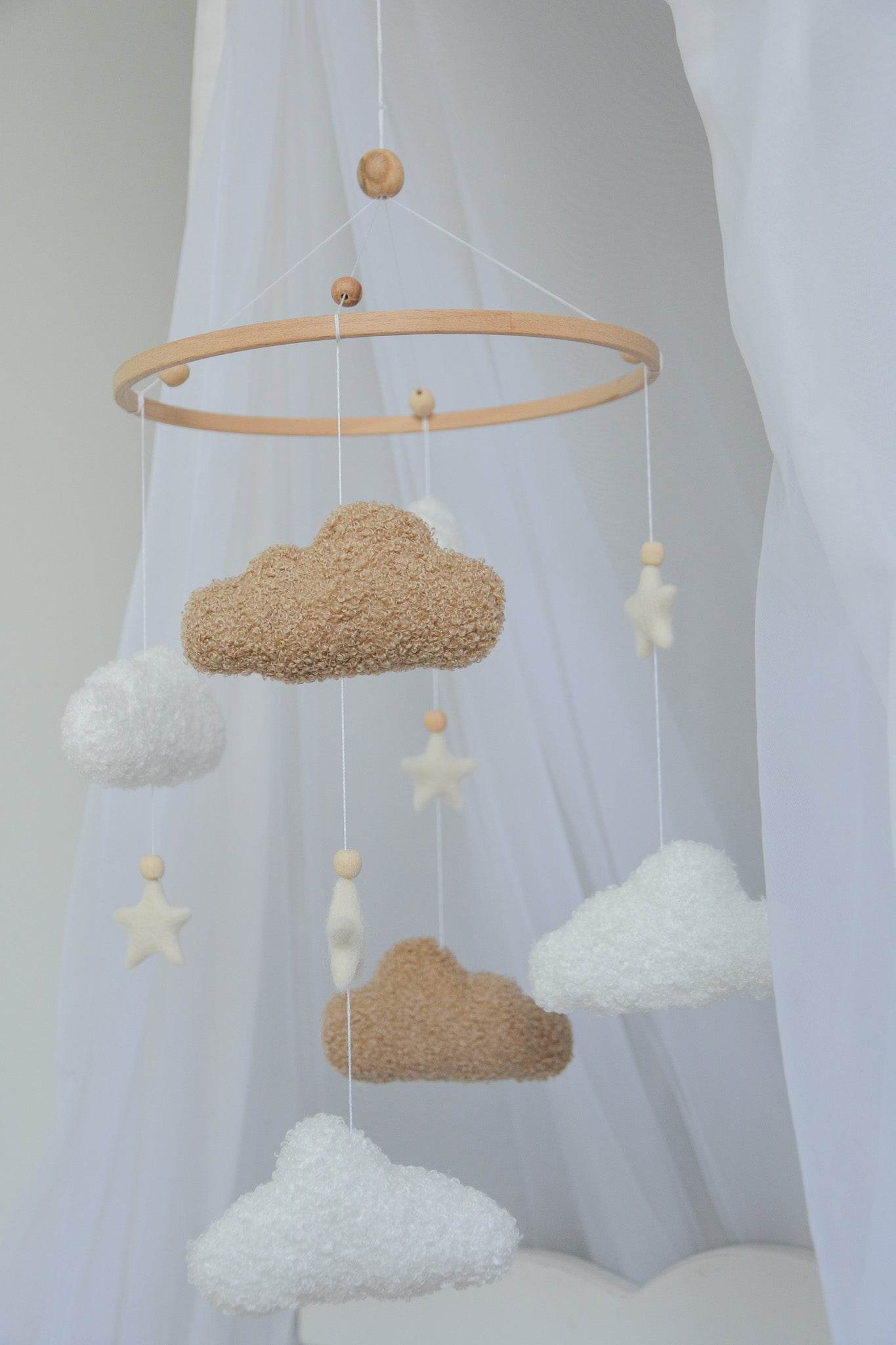 Boucle handmade clouds baby mobile - Minidreams Decor