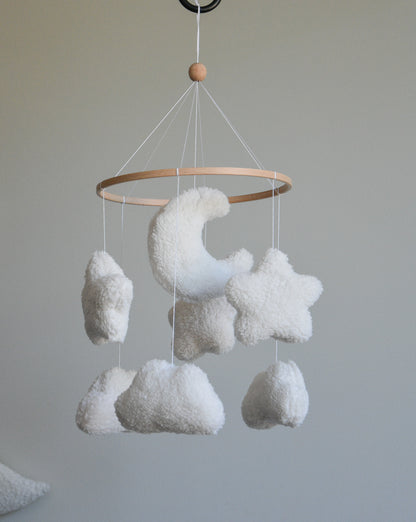 Teddy handmade cloudsand stars baby mobile