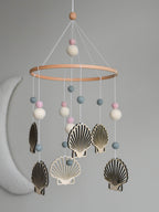 Seashell baby nursery mobile - Minidreams Decor