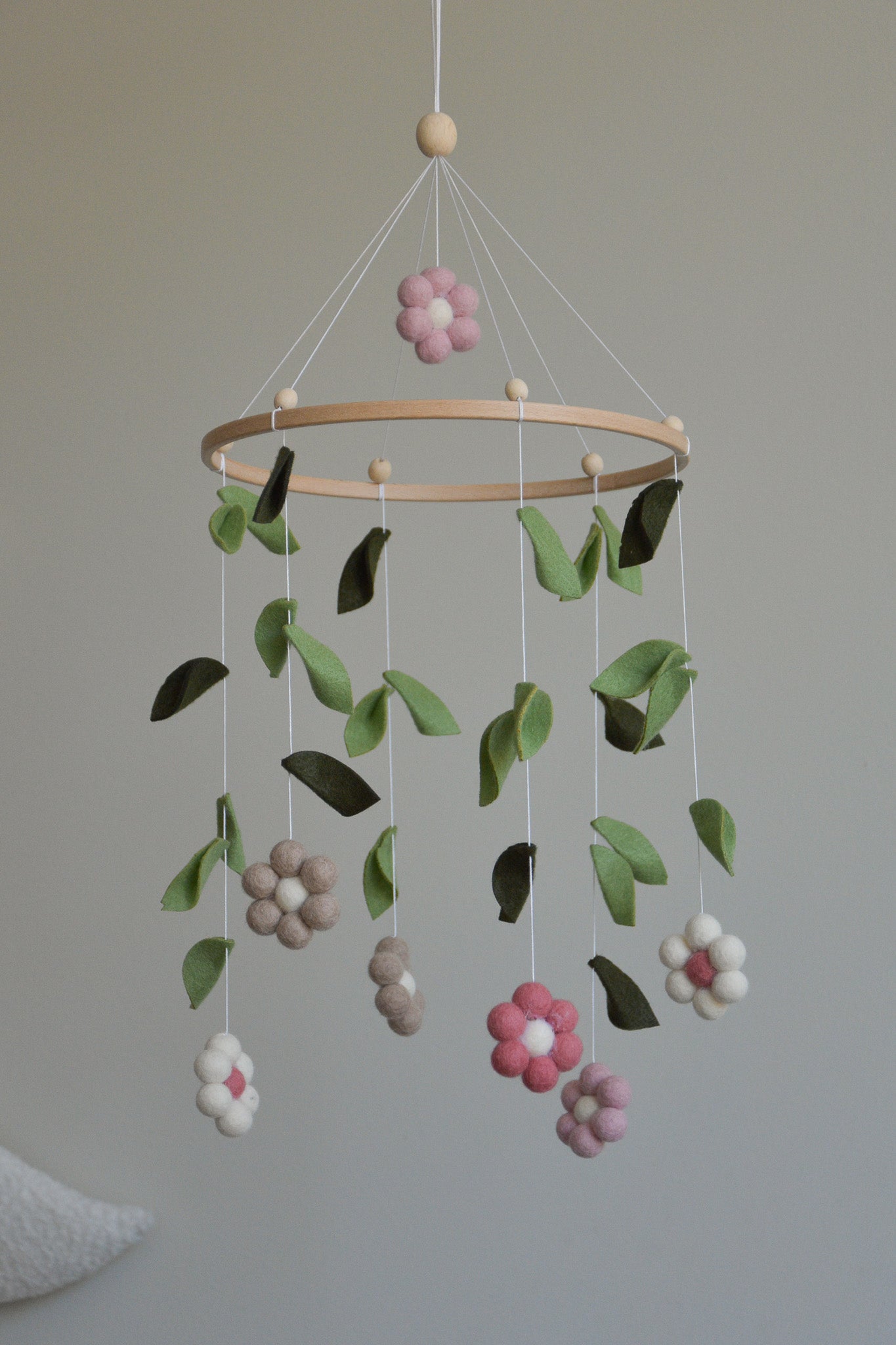 Forest style floral flowers baby crib mobile