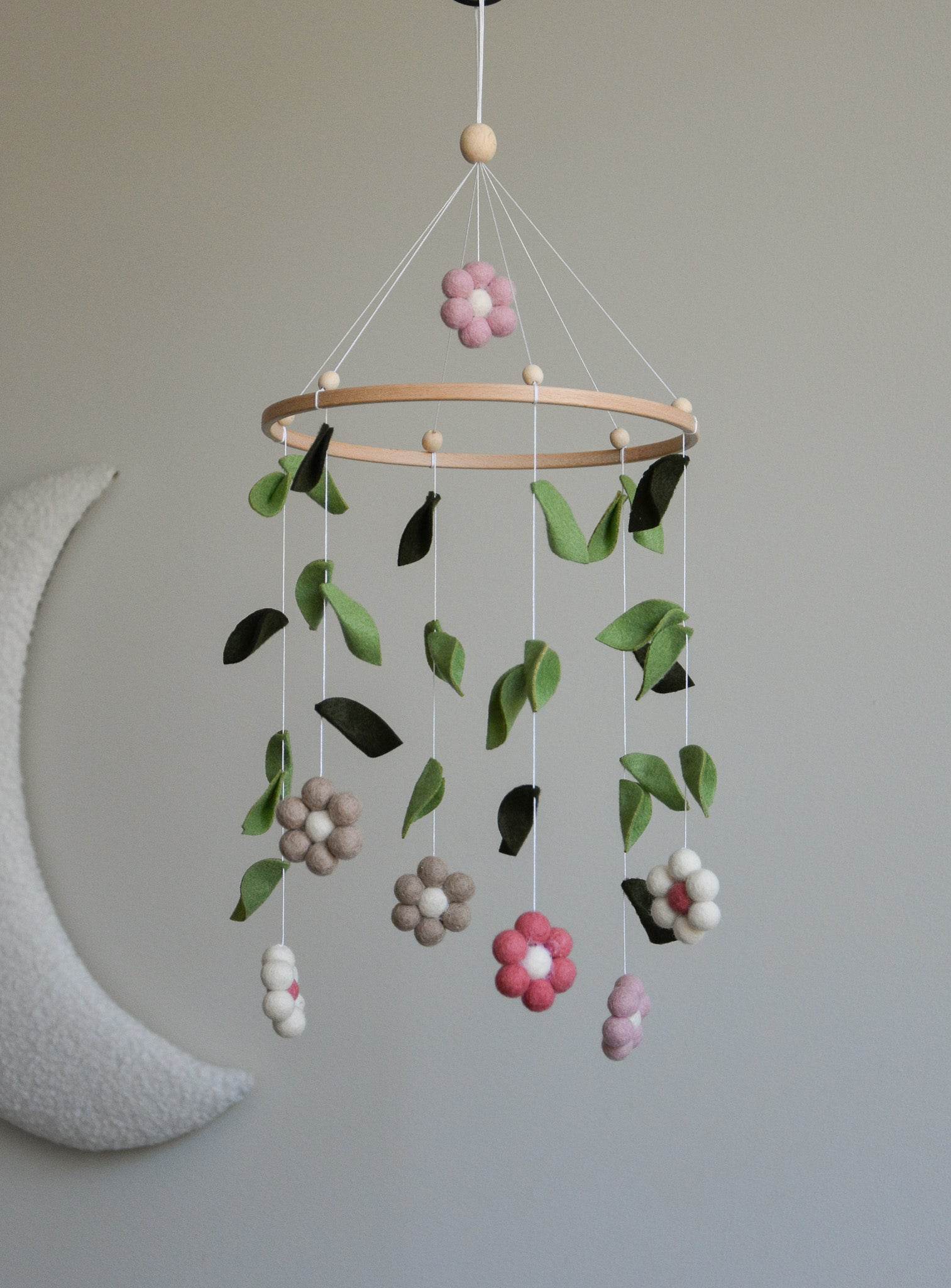 Forest style floral flowers baby crib mobile - Minidreams Decor