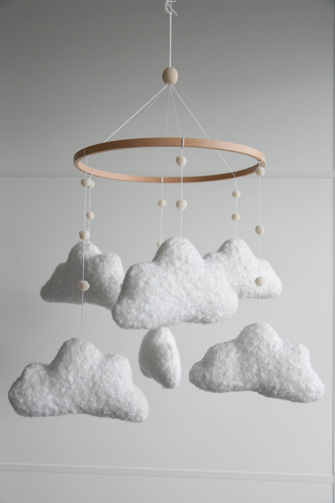 Boucle handmade clouds baby mobile - Minidreams Decor
