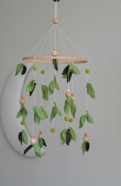 Forest style floral mobile with leaves and wooden pearls