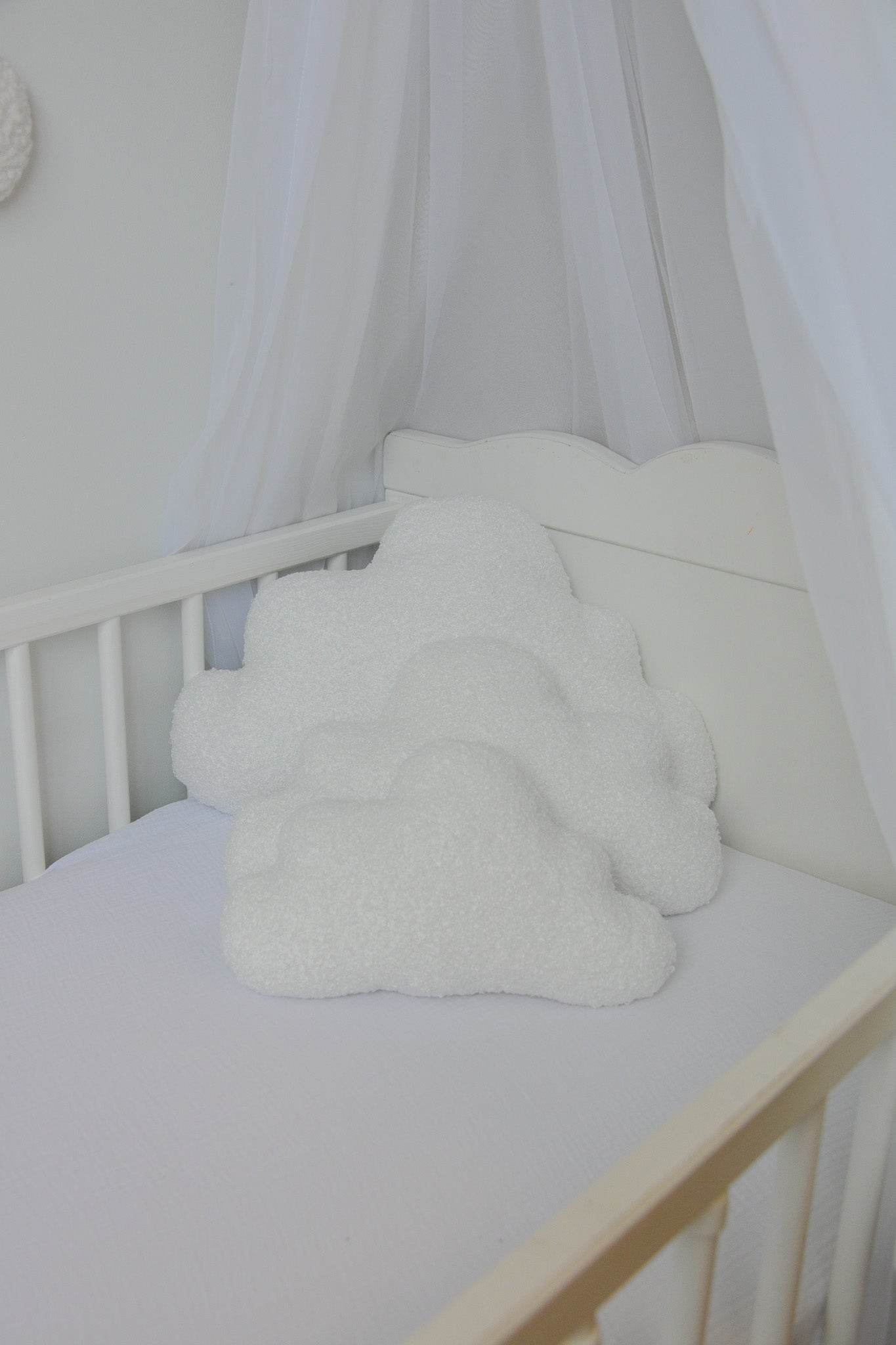 Boucle cloud pillows - Minidreams Decor