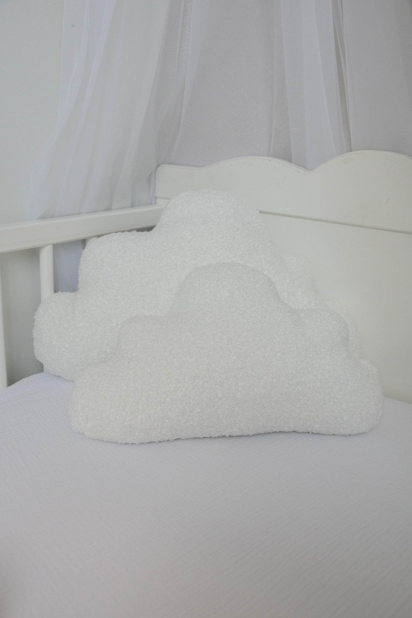 Boucle cloud pillows - Minidreams Decor