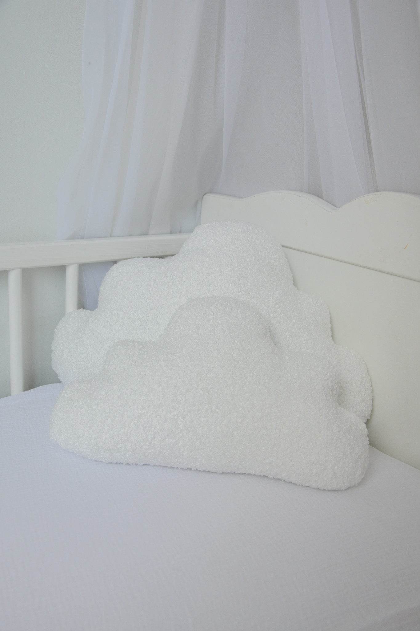 Boucle cloud pillows - Minidreams Decor
